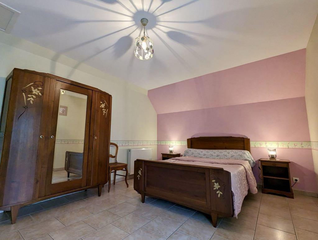 Étage - Chambre - 1 lit 2 personnes